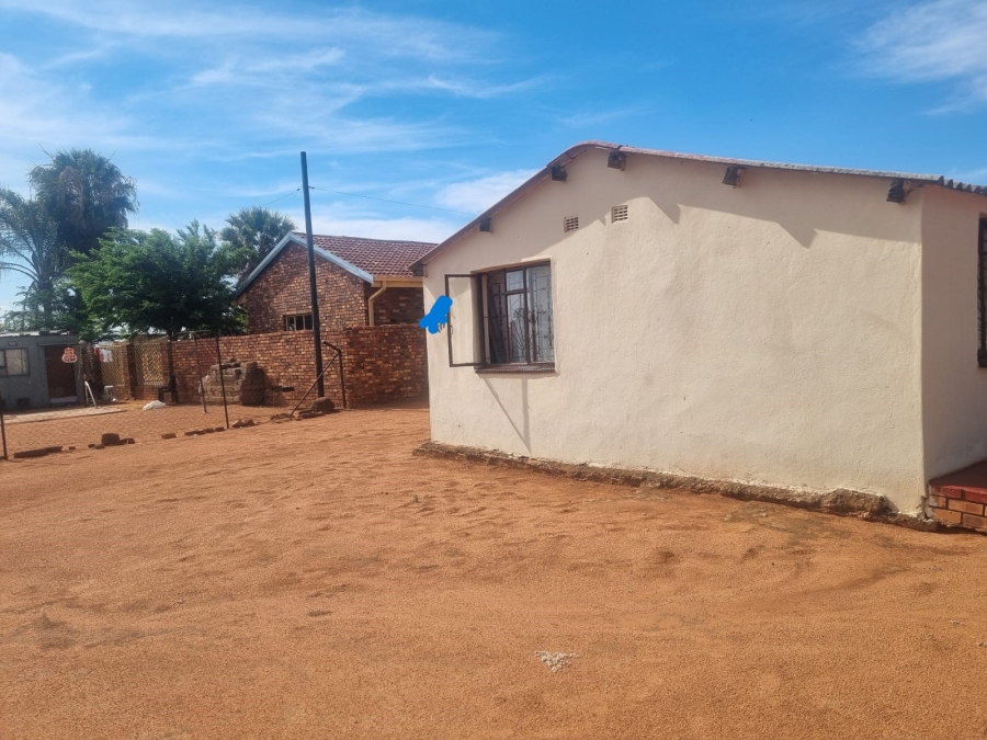 2 Bedroom Property for Sale in Mabopane Unit B Gauteng