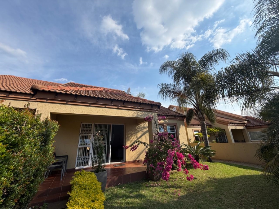 To Let 2 Bedroom Property for Rent in Sunninghill Gauteng