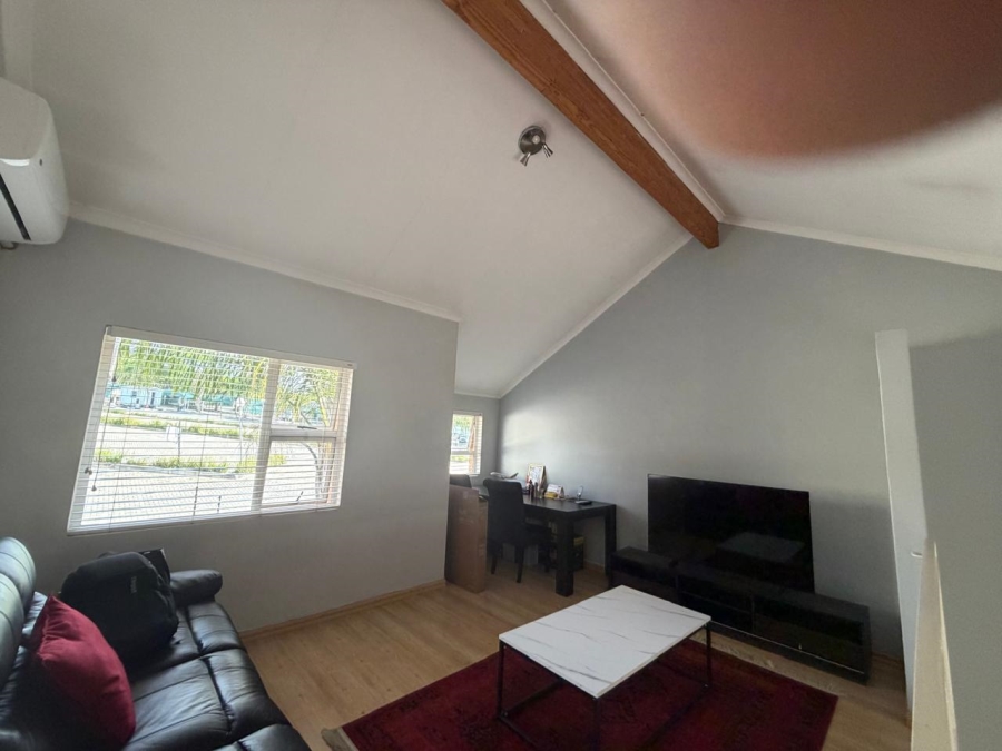 To Let 2 Bedroom Property for Rent in Sunninghill Gauteng