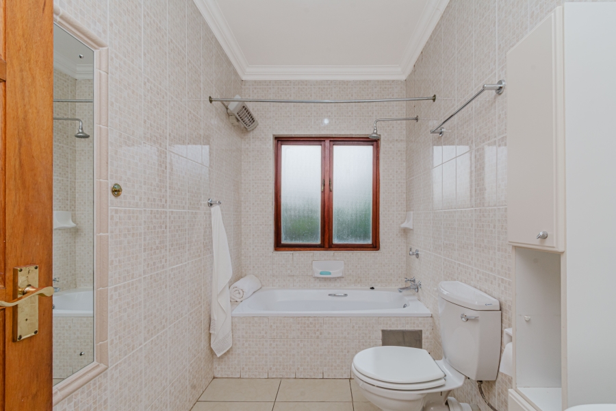To Let 3 Bedroom Property for Rent in Blue Valley Golf Estate Gauteng