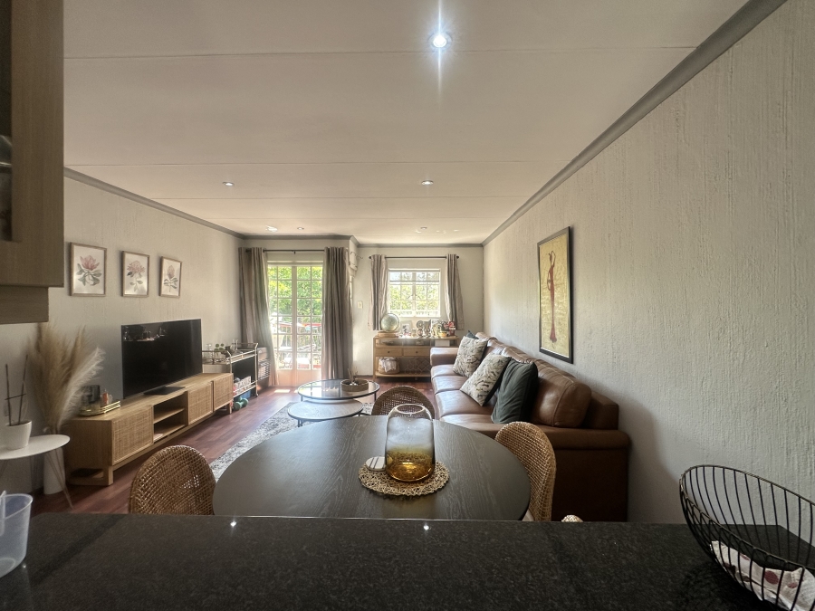 2 Bedroom Property for Sale in Noordwyk Gauteng