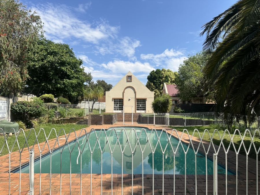 2 Bedroom Property for Sale in Noordwyk Gauteng