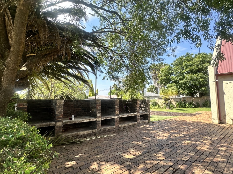 2 Bedroom Property for Sale in Noordwyk Gauteng
