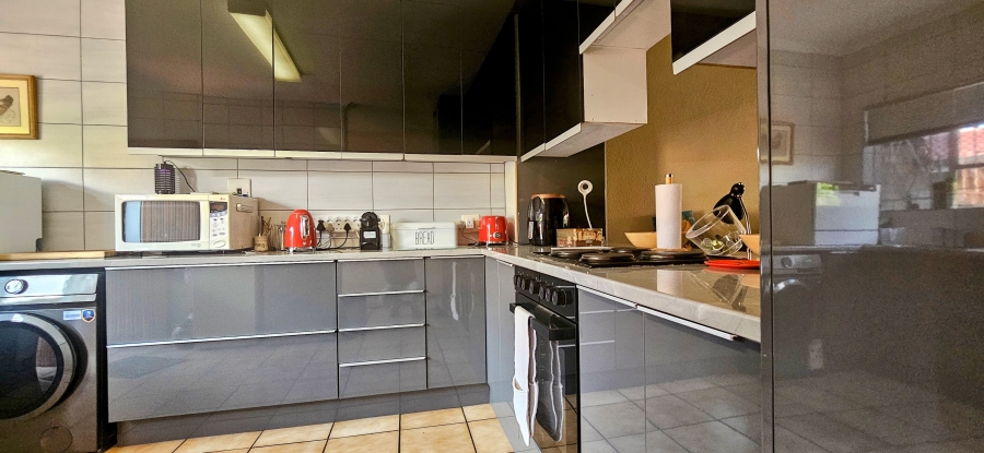 2 Bedroom Property for Sale in Three Rivers Gauteng