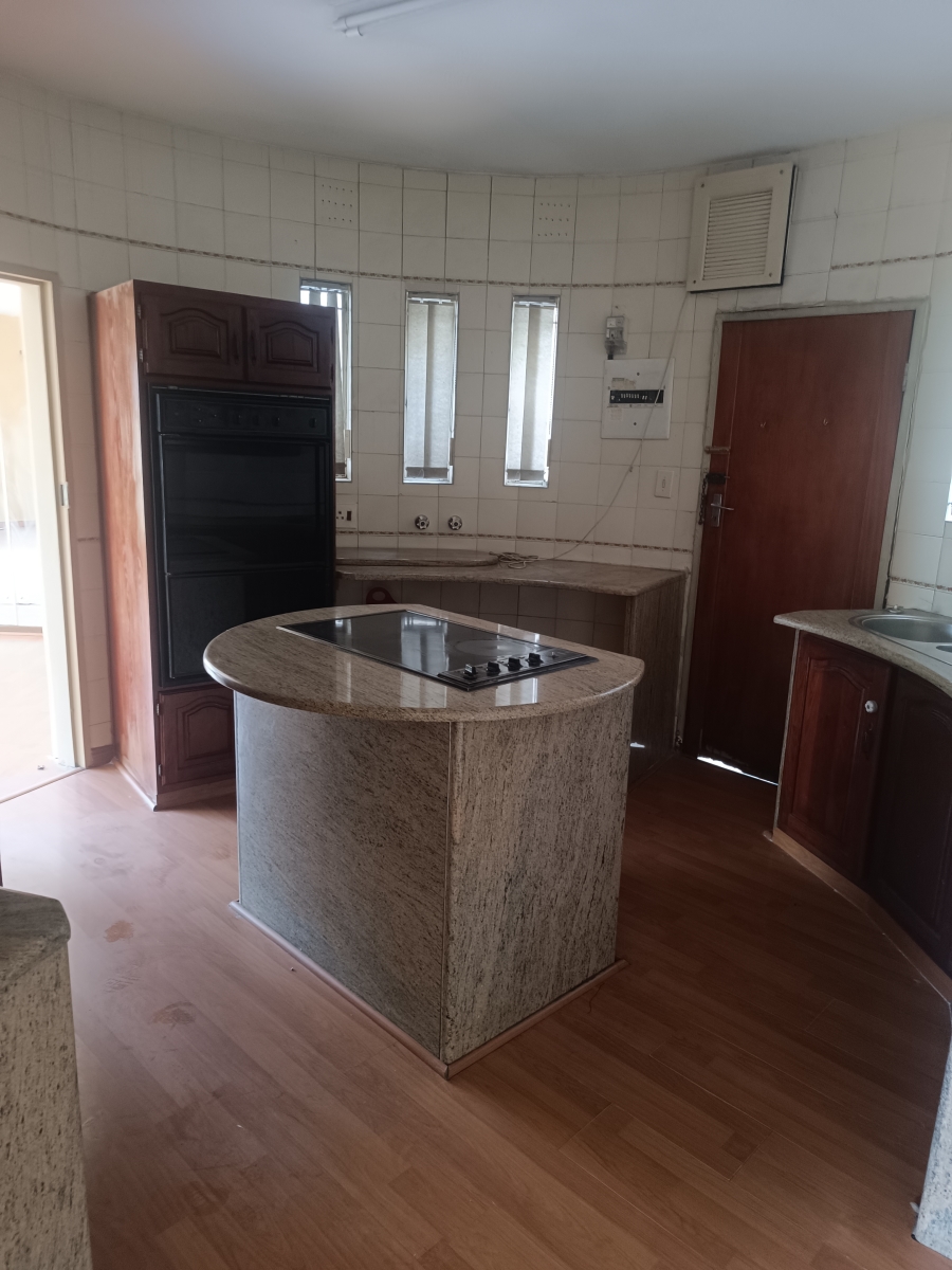 3 Bedroom Property for Sale in Corlett Gardens Gauteng