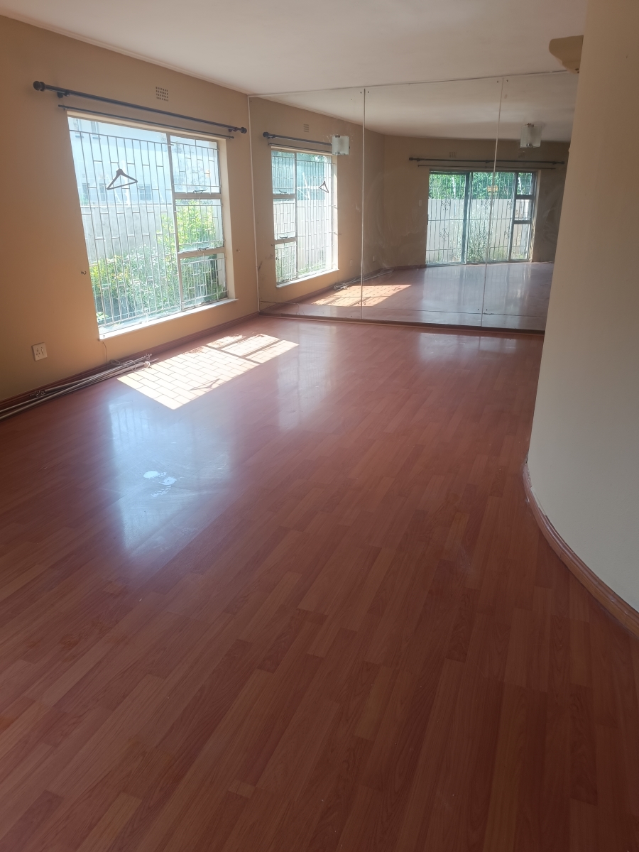 3 Bedroom Property for Sale in Corlett Gardens Gauteng