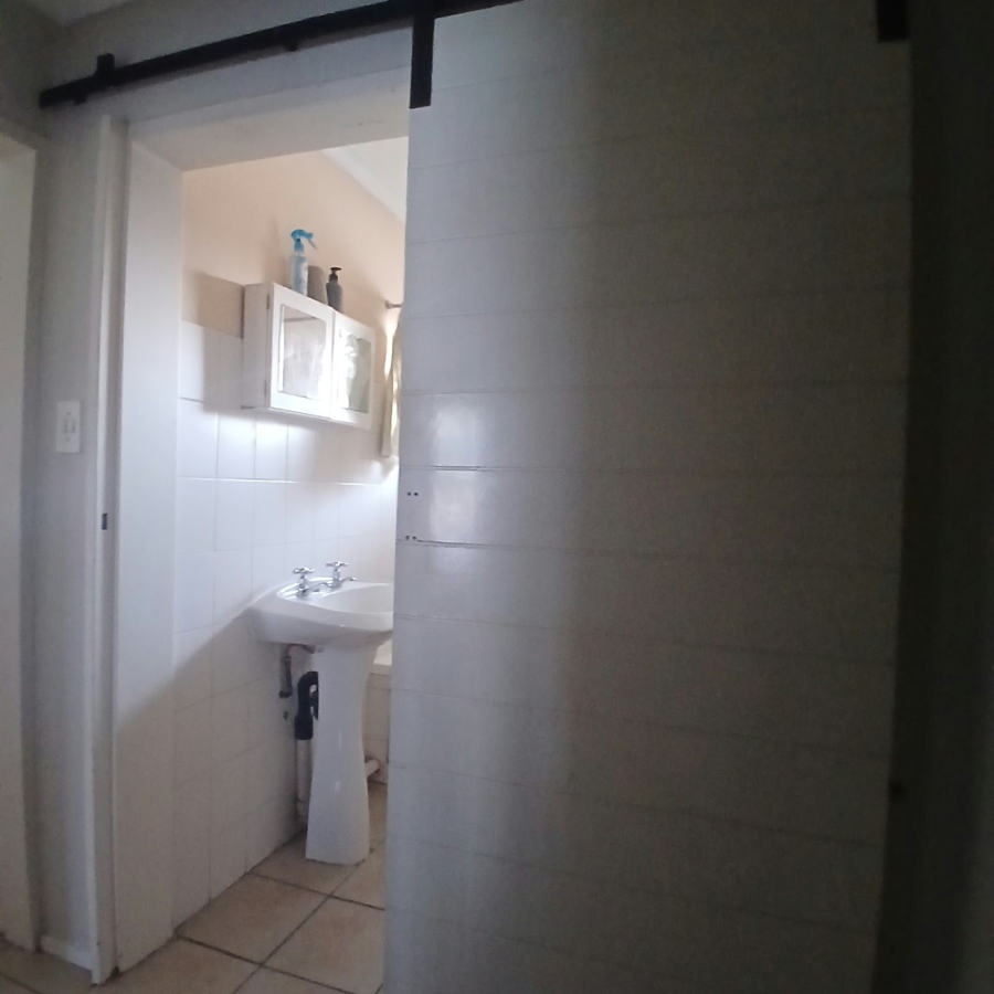 To Let 2 Bedroom Property for Rent in Kilner Park Gauteng