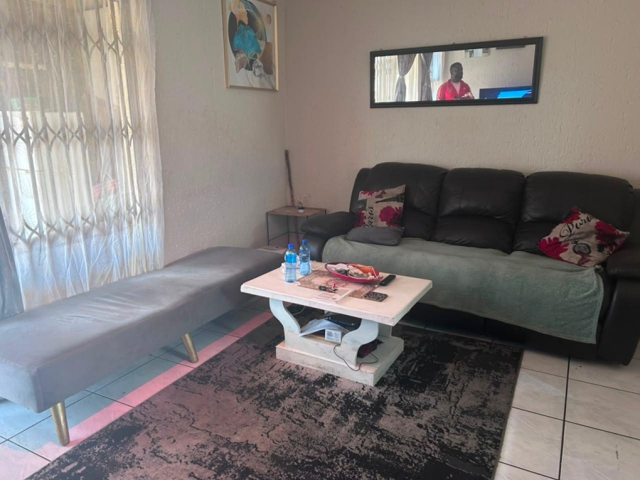 To Let 2 Bedroom Property for Rent in Winchester Hills Gauteng