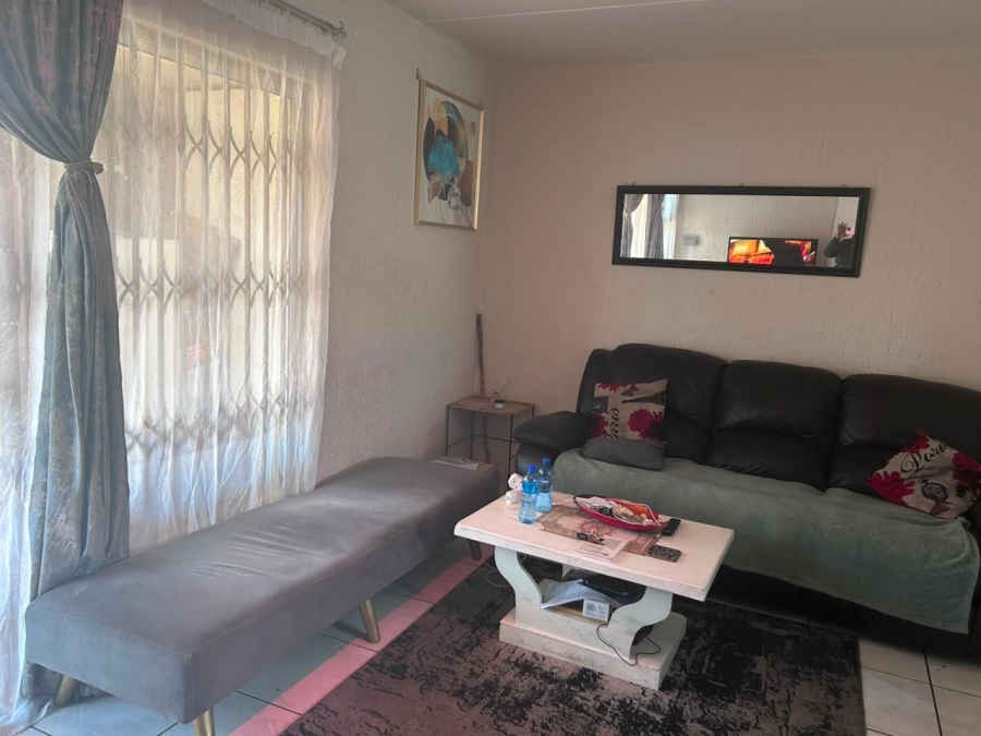 To Let 2 Bedroom Property for Rent in Winchester Hills Gauteng