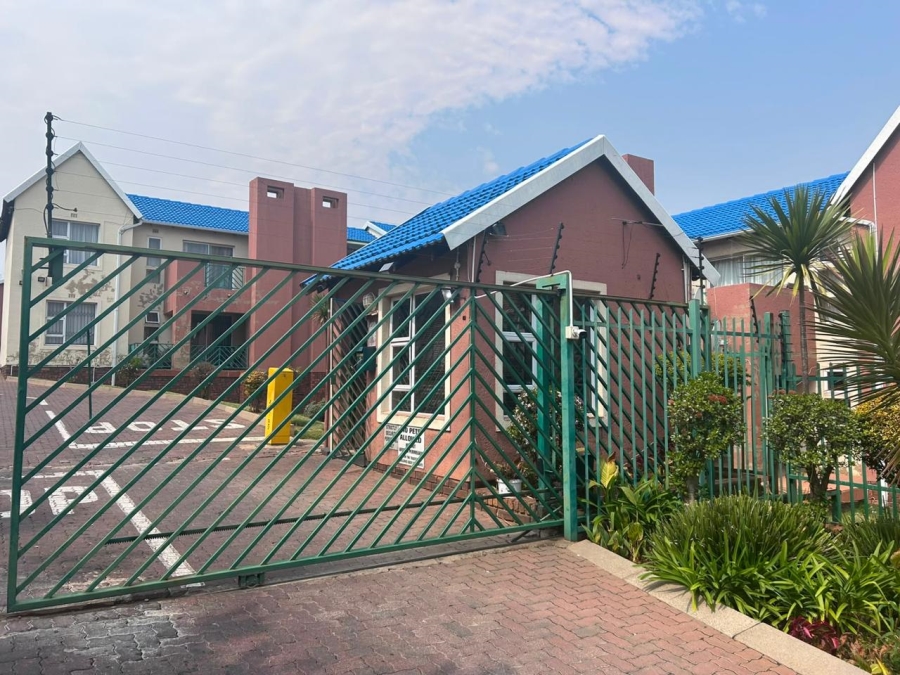 To Let 2 Bedroom Property for Rent in Winchester Hills Gauteng