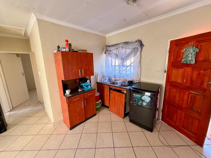 2 Bedroom Property for Sale in Lehae Gauteng