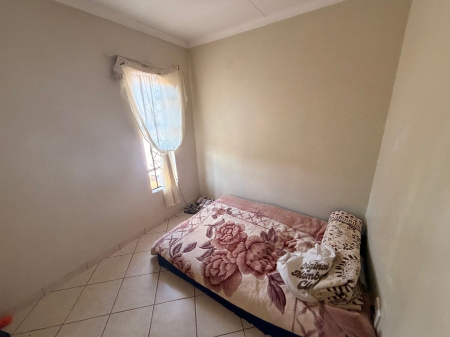 2 Bedroom Property for Sale in Lehae Gauteng