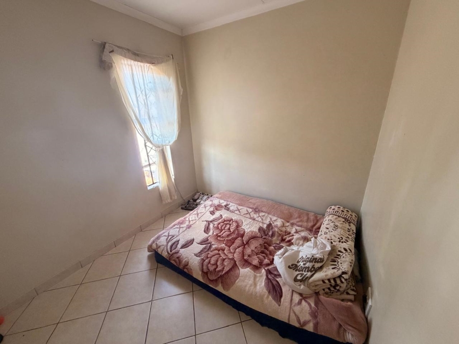 2 Bedroom Property for Sale in Lehae Gauteng
