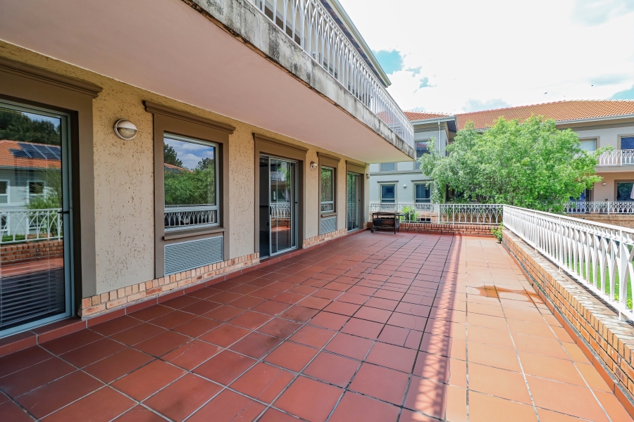 Commercial Property for Sale in Woodmead Gauteng
