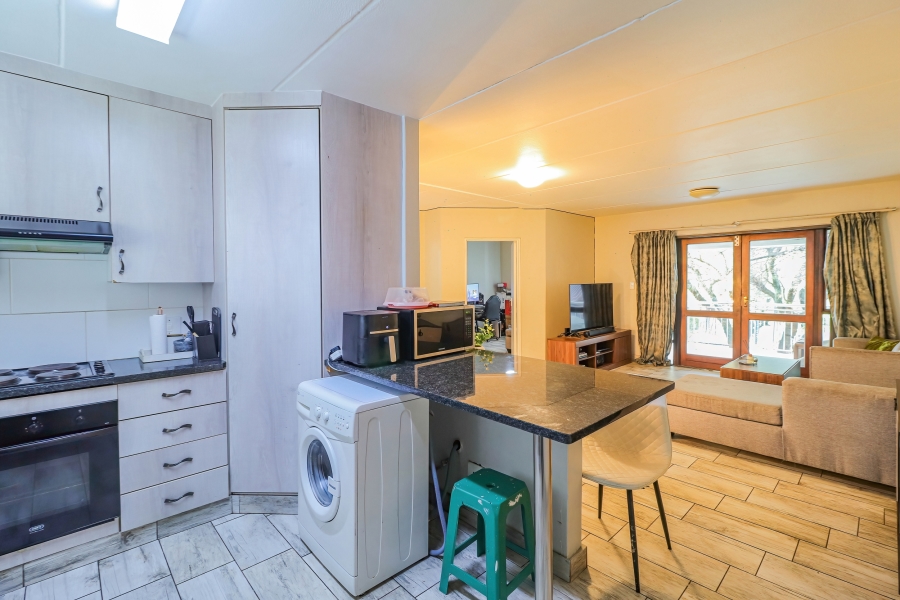 To Let 3 Bedroom Property for Rent in Sonneglans Gauteng
