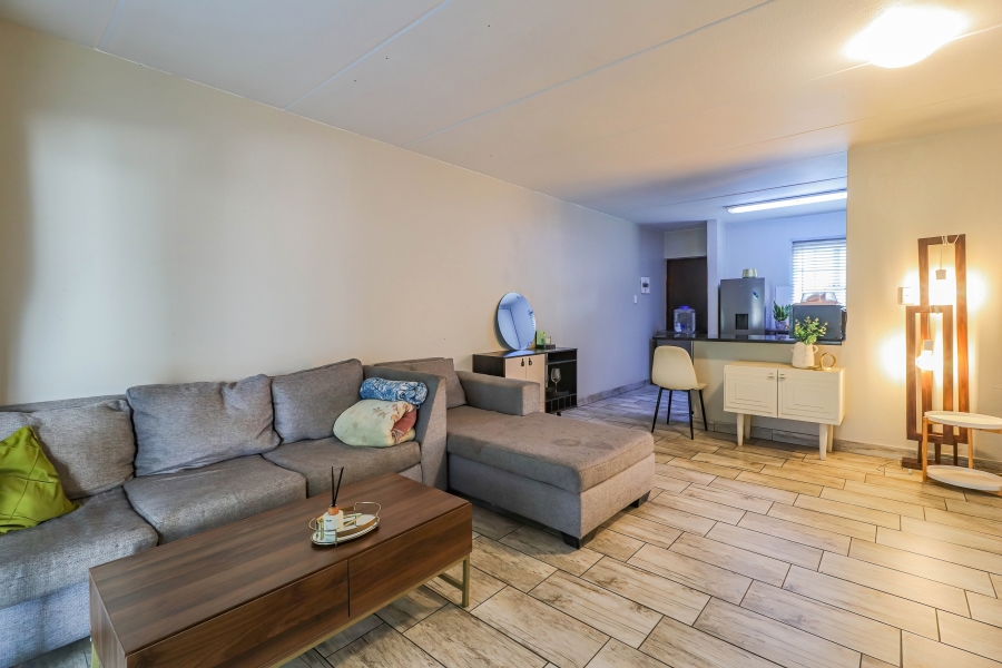 To Let 3 Bedroom Property for Rent in Sonneglans Gauteng
