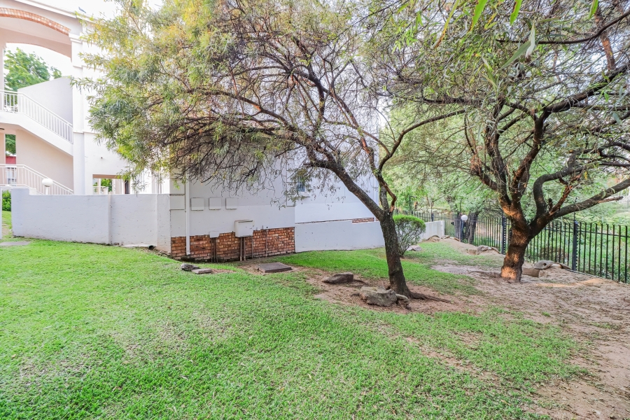 To Let 3 Bedroom Property for Rent in Sonneglans Gauteng