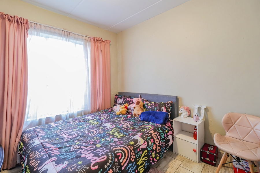 To Let 3 Bedroom Property for Rent in Sonneglans Gauteng