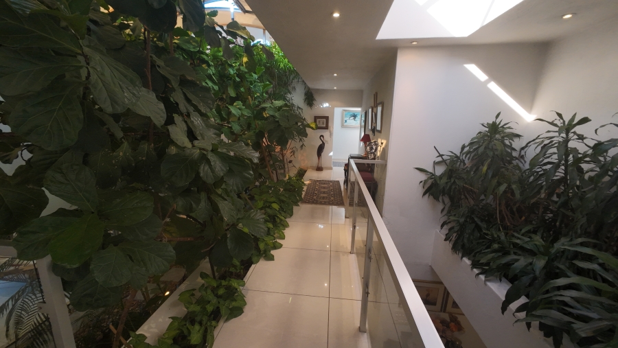 4 Bedroom Property for Sale in Illovo Gauteng