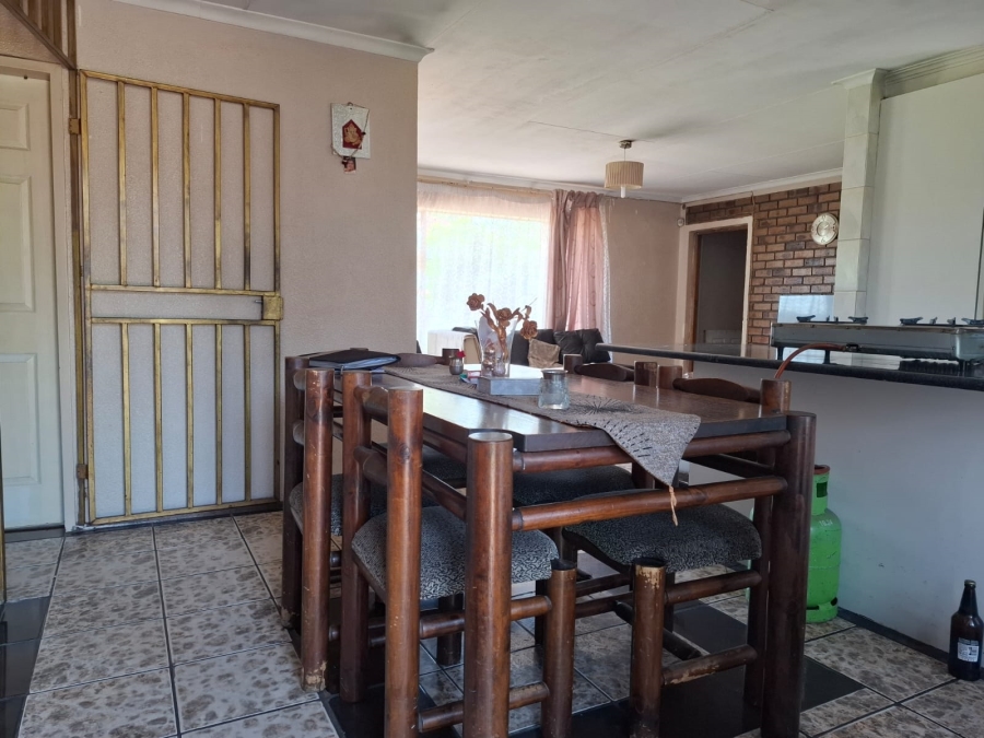 4 Bedroom Property for Sale in Dalpark Gauteng