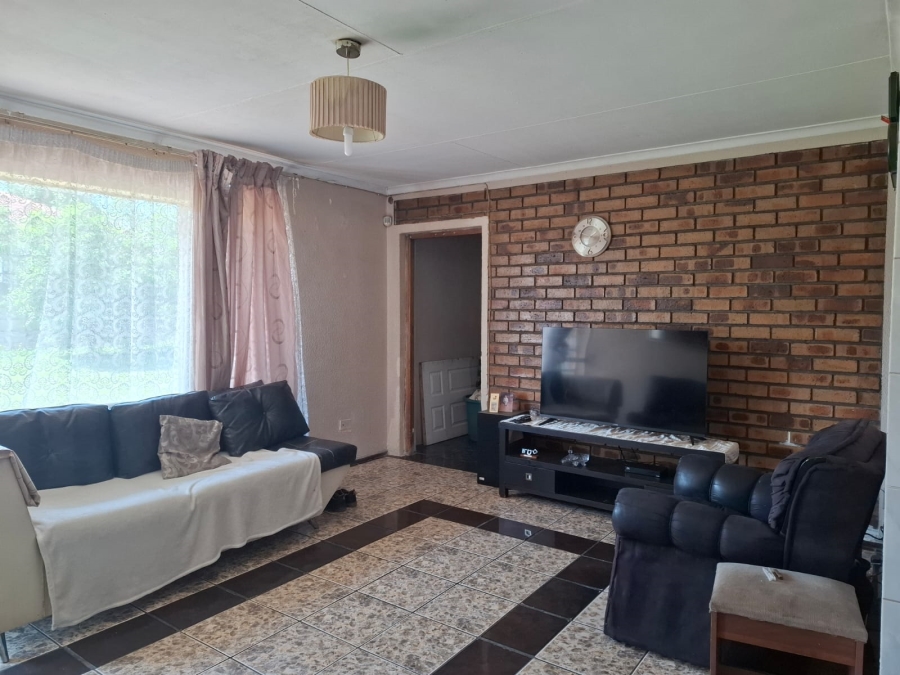 4 Bedroom Property for Sale in Dalpark Gauteng