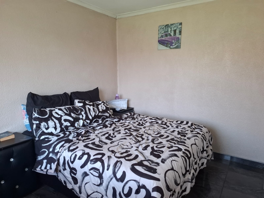 4 Bedroom Property for Sale in Dalpark Gauteng