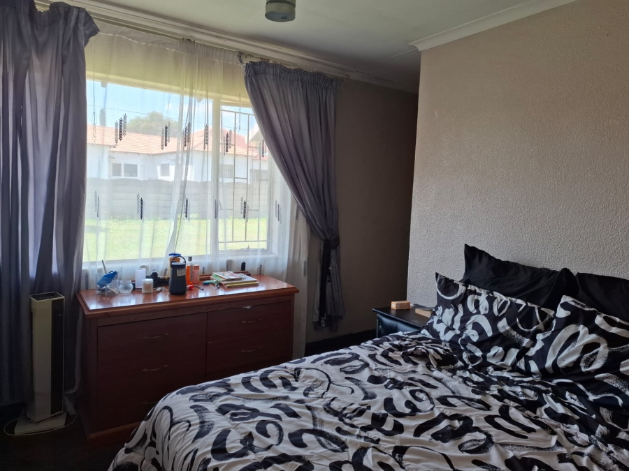 4 Bedroom Property for Sale in Dalpark Gauteng