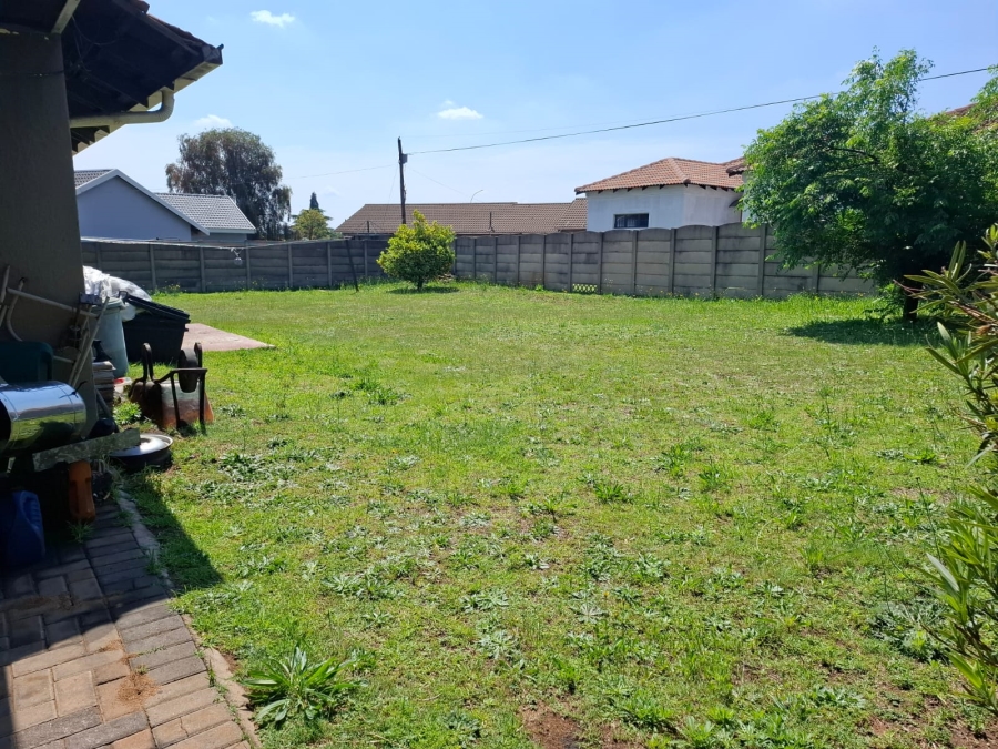 4 Bedroom Property for Sale in Dalpark Gauteng
