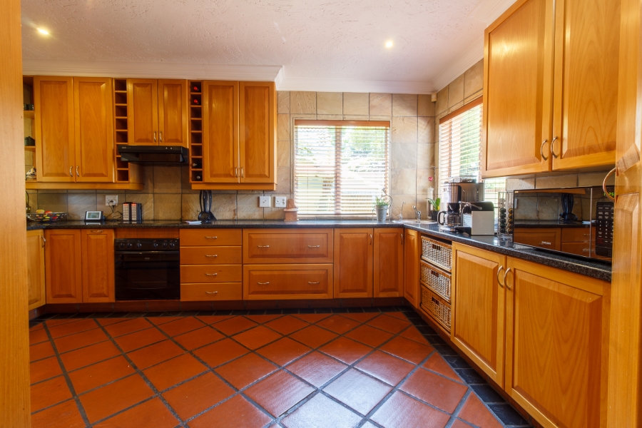 4 Bedroom Property for Sale in Fairland Gauteng