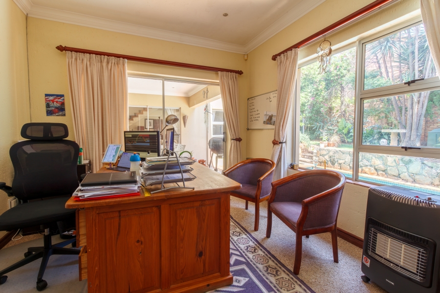 4 Bedroom Property for Sale in Fairland Gauteng