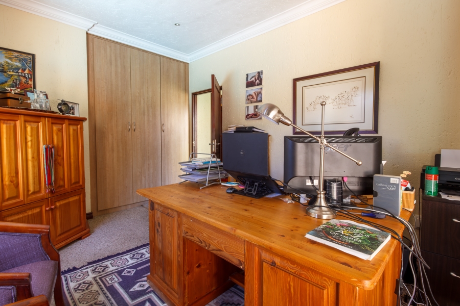 4 Bedroom Property for Sale in Fairland Gauteng