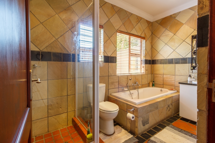 4 Bedroom Property for Sale in Fairland Gauteng