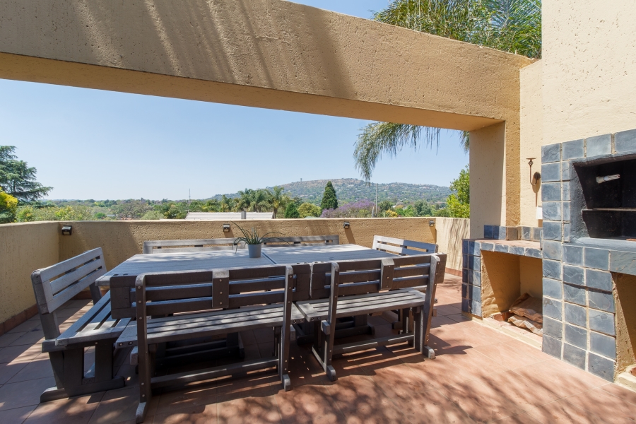 4 Bedroom Property for Sale in Fairland Gauteng