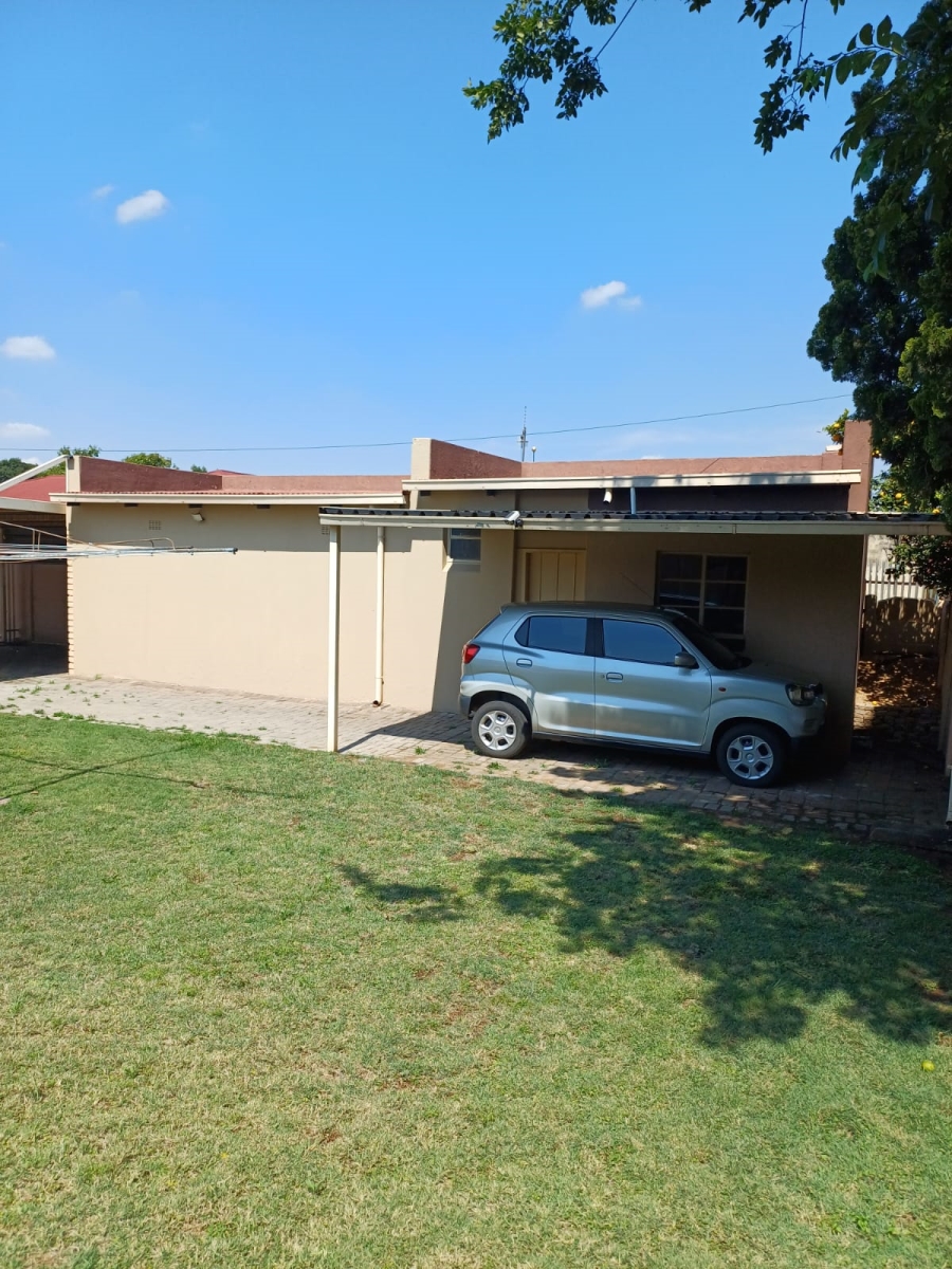 3 Bedroom Property for Sale in Homestead Gauteng