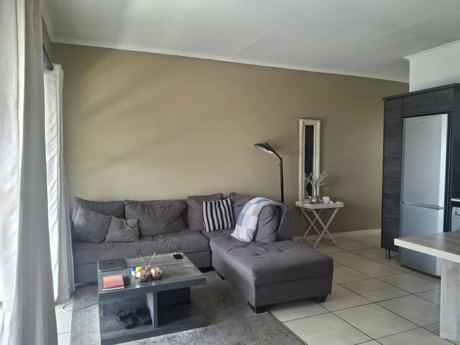 To Let 1 Bedroom Property for Rent in Greenstone Hill Gauteng
