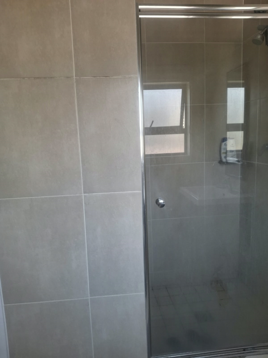 To Let 1 Bedroom Property for Rent in Greenstone Hill Gauteng