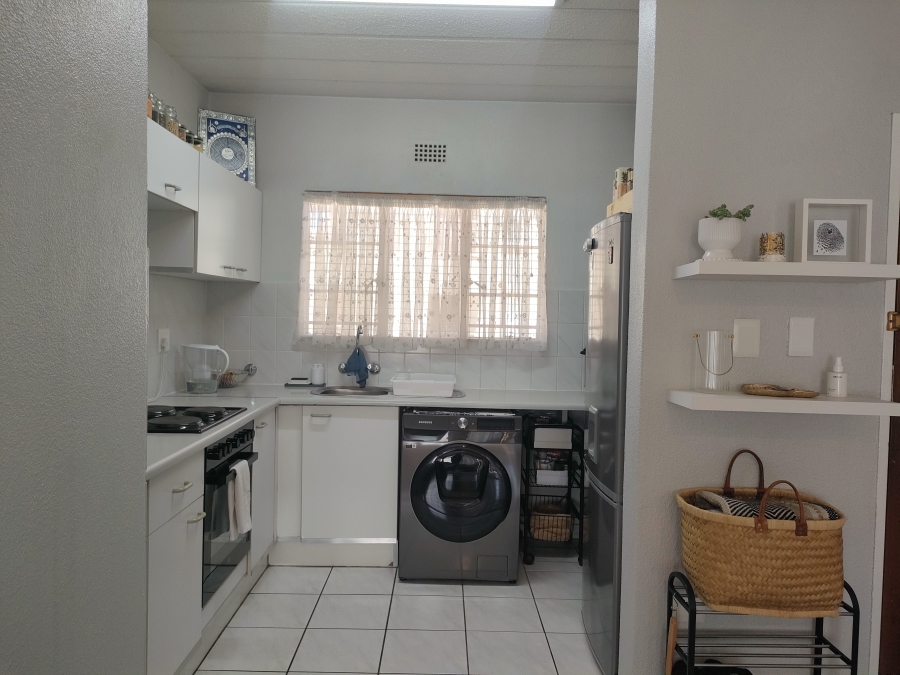 To Let 2 Bedroom Property for Rent in Eden Glen Gauteng