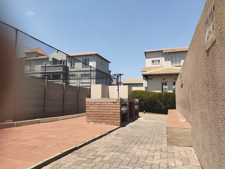 To Let 2 Bedroom Property for Rent in Eden Glen Gauteng