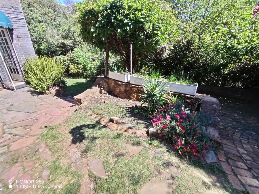 To Let 2 Bedroom Property for Rent in Primrose Hill Gauteng
