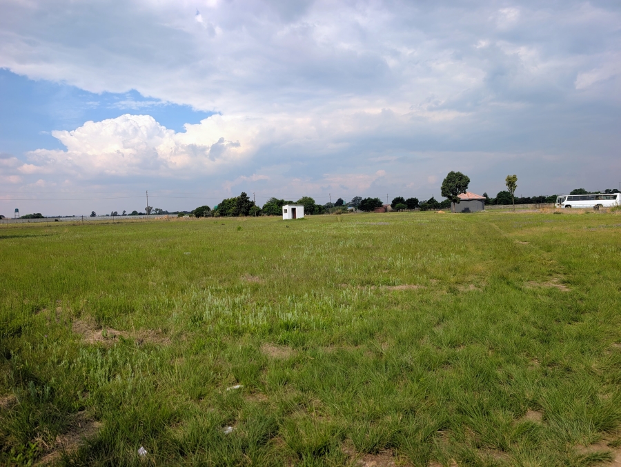 0 Bedroom Property for Sale in Boltonwold Gauteng