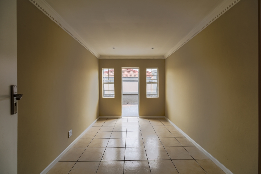 4 Bedroom Property for Sale in Equestria Gauteng
