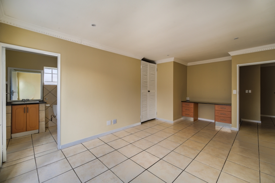 4 Bedroom Property for Sale in Equestria Gauteng
