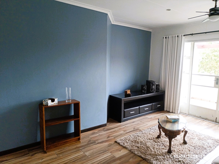2 Bedroom Property for Sale in Sonneglans Gauteng