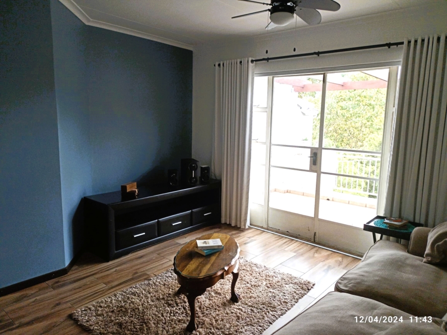 2 Bedroom Property for Sale in Sonneglans Gauteng
