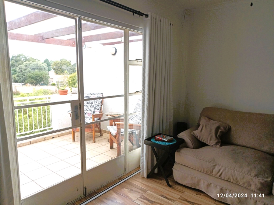 2 Bedroom Property for Sale in Sonneglans Gauteng