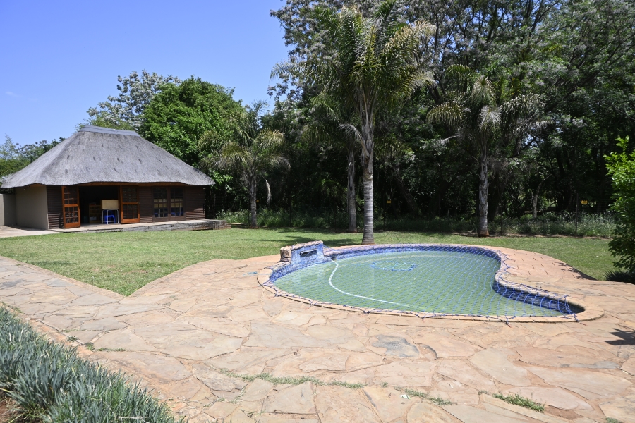 9 Bedroom Property for Sale in Kameeldrift East Gauteng