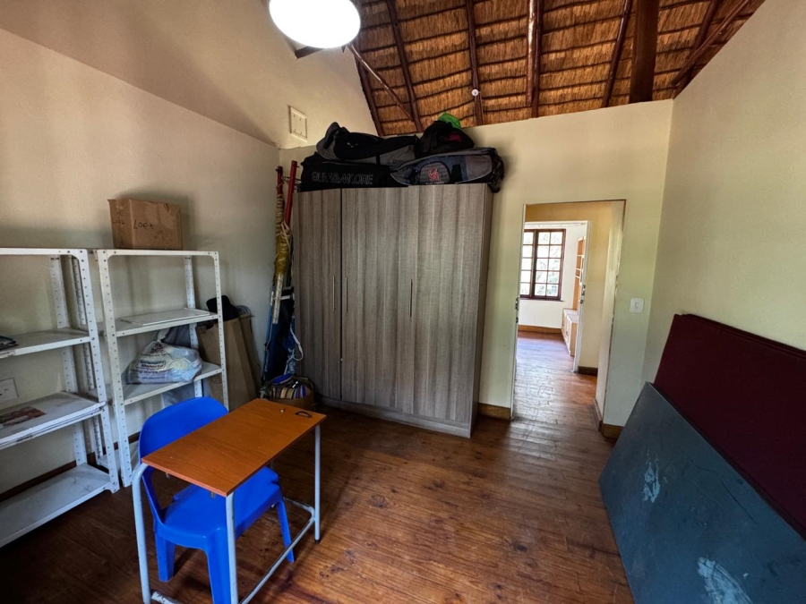 9 Bedroom Property for Sale in Kameeldrift East Gauteng