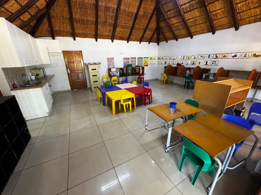9 Bedroom Property for Sale in Kameeldrift East Gauteng