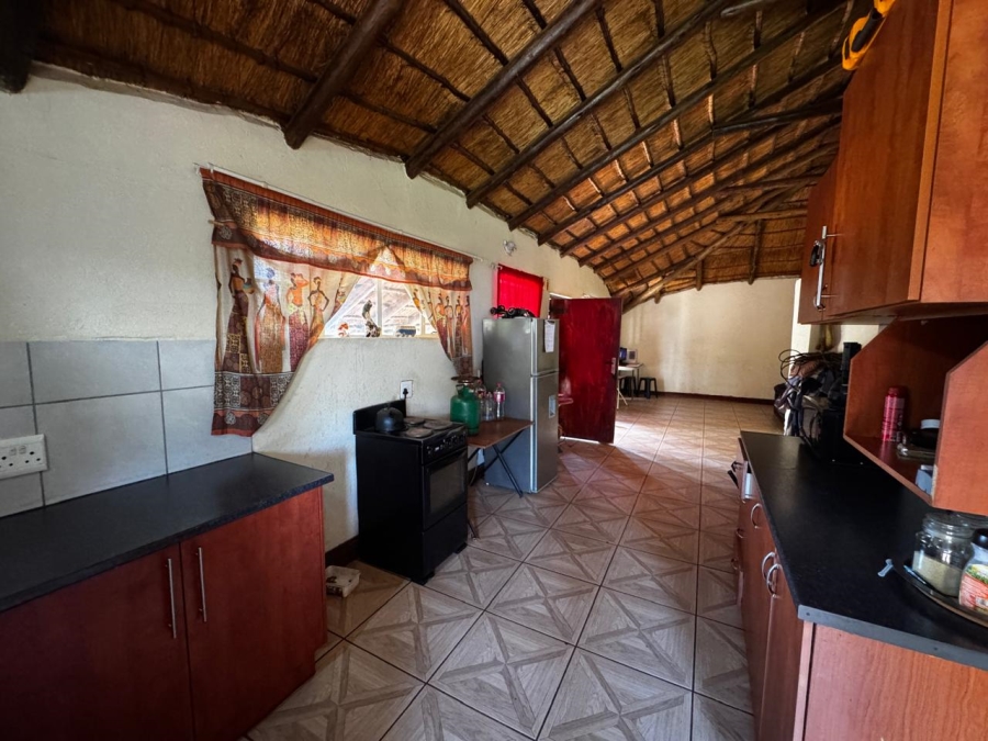 9 Bedroom Property for Sale in Kameeldrift East Gauteng