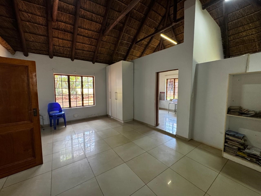 9 Bedroom Property for Sale in Kameeldrift East Gauteng